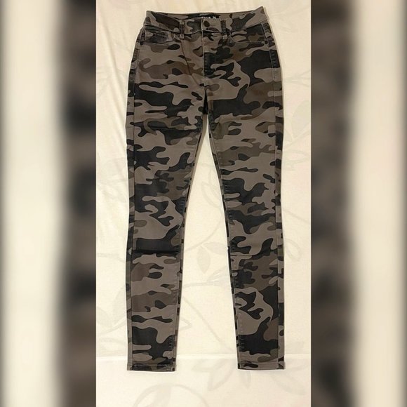 Design Lab - Grey Camo Jeggings - Picture 1 of 2